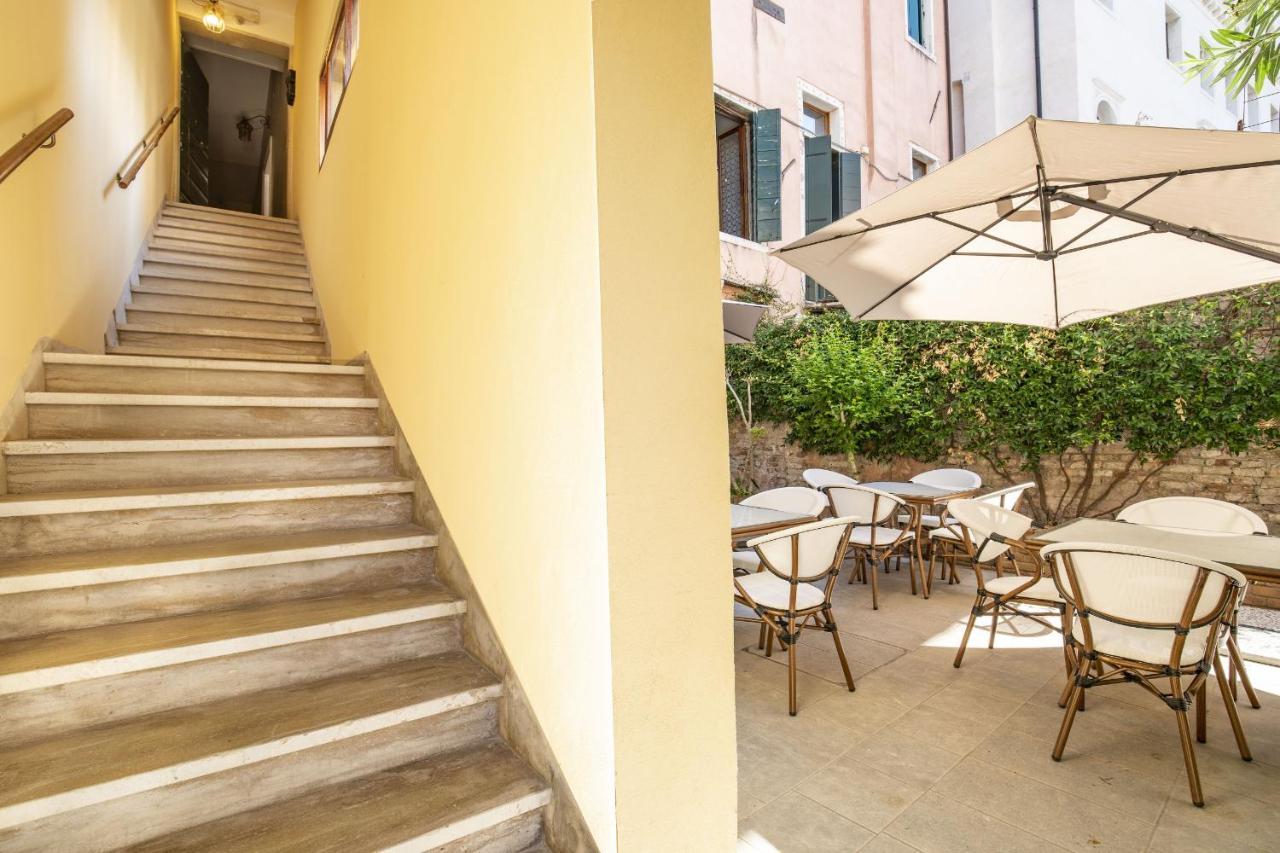 Residenza Centopietre - Dorsoduro By Wonderful Italy Veneza Exterior foto